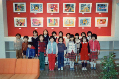 開設した谷中コミュニティセンターにて棚谷児童絵画教室の子供たちの作品展示をしました。